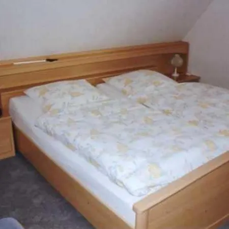 Unterm-reetdach-2 *