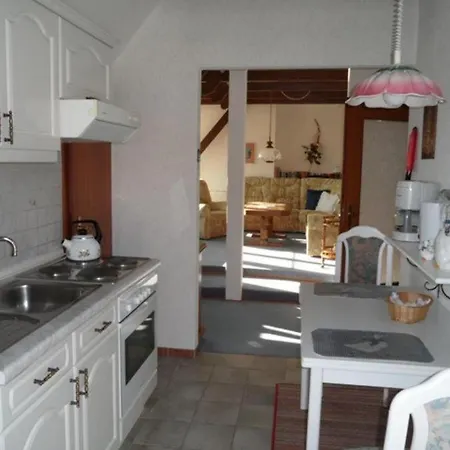 Apartment Unterm-reetdach-2 *